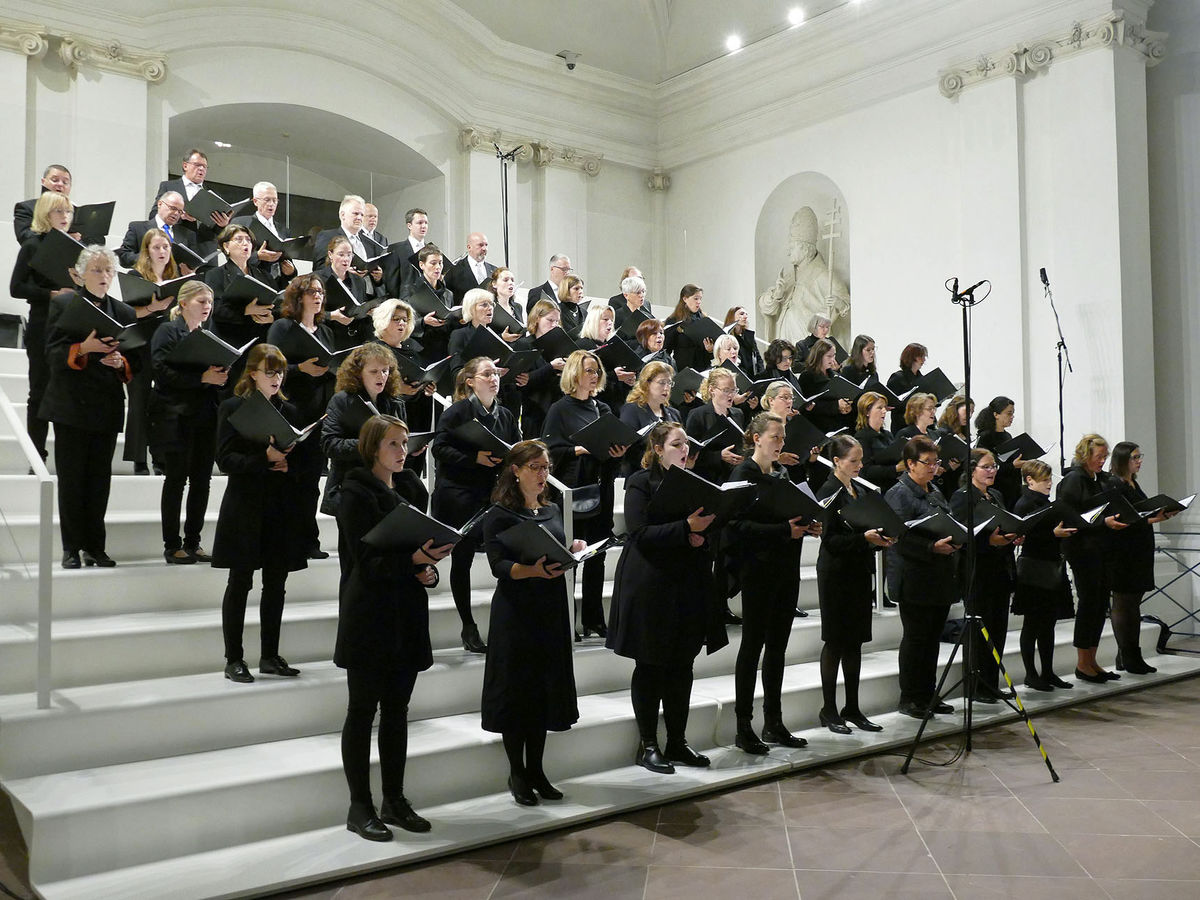 Abschlussvesper der Bischofskonferenz mit Austeilung des Bonifatiussegens (Foto: Karl-Franz Thiede)